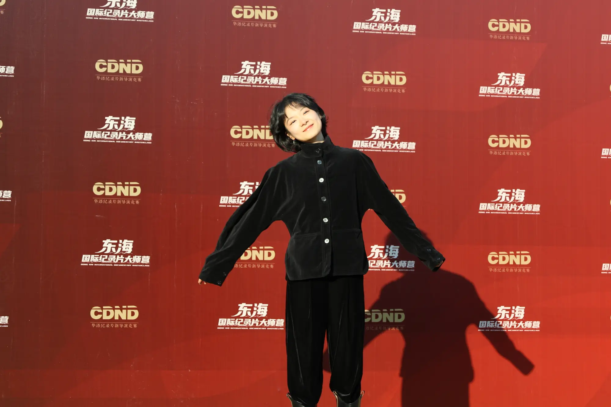 红毯上的入围导演。